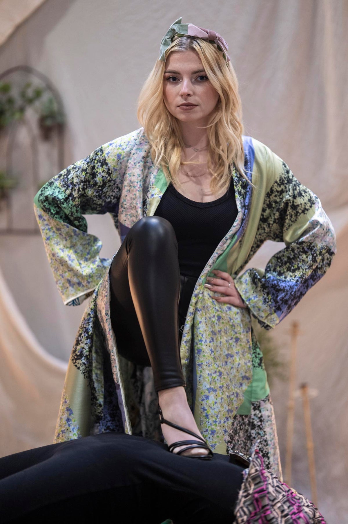 avantgard bell long kimono - PAULINA'S FRIENDS