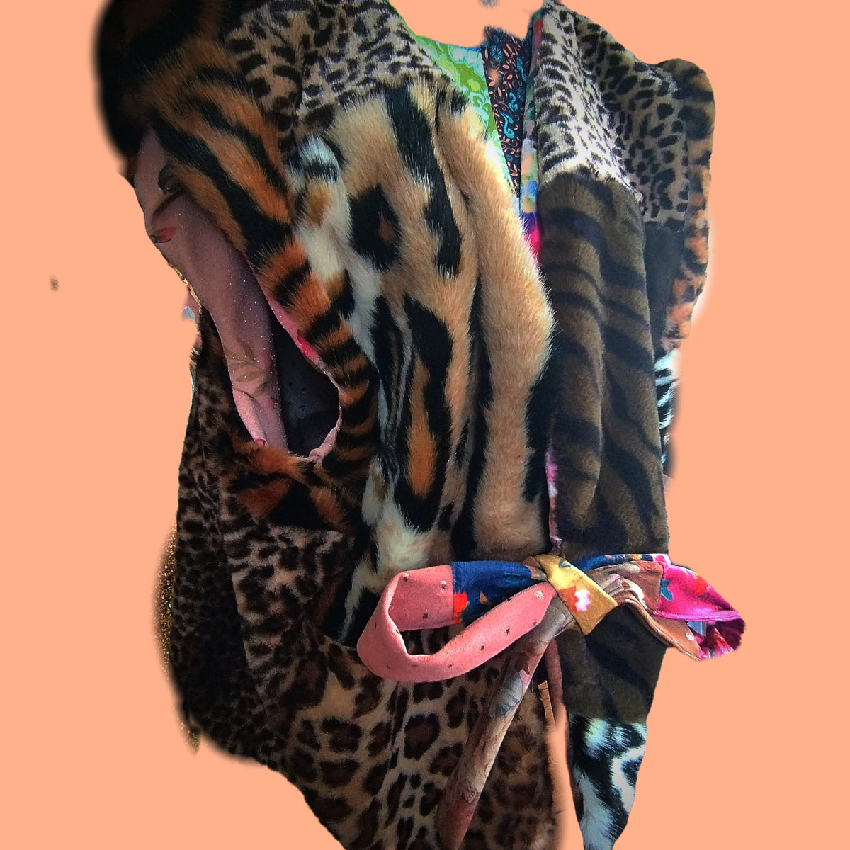 Fluffy short animal print vest - PAULINA'S FRIENDS