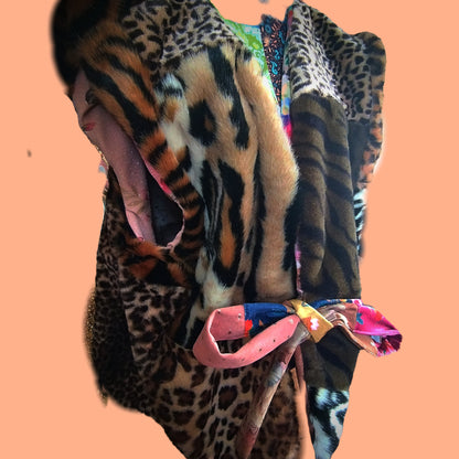 Fluffy short animal print vest - PAULINA'S FRIENDS
