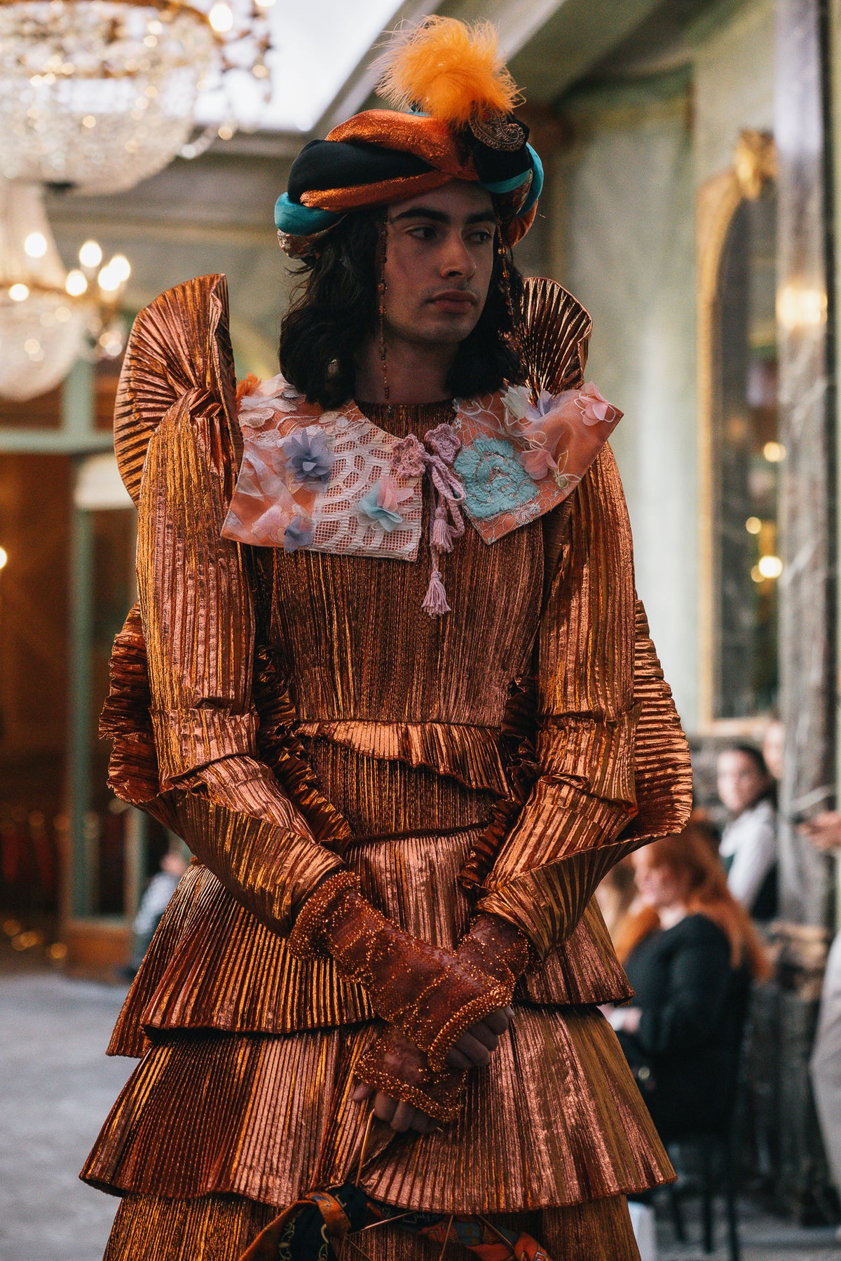 Opera copper glamour