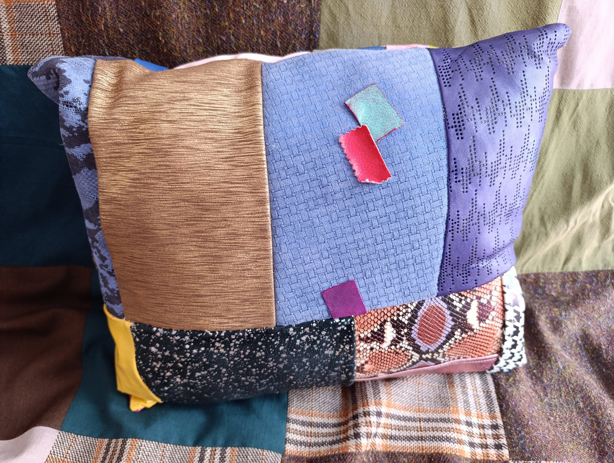 Leather pillow - PAULINA'S FRIENDS