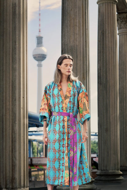 The first PAULINA'S FRIENDS Kimono - PAULINA'S FRIENDS