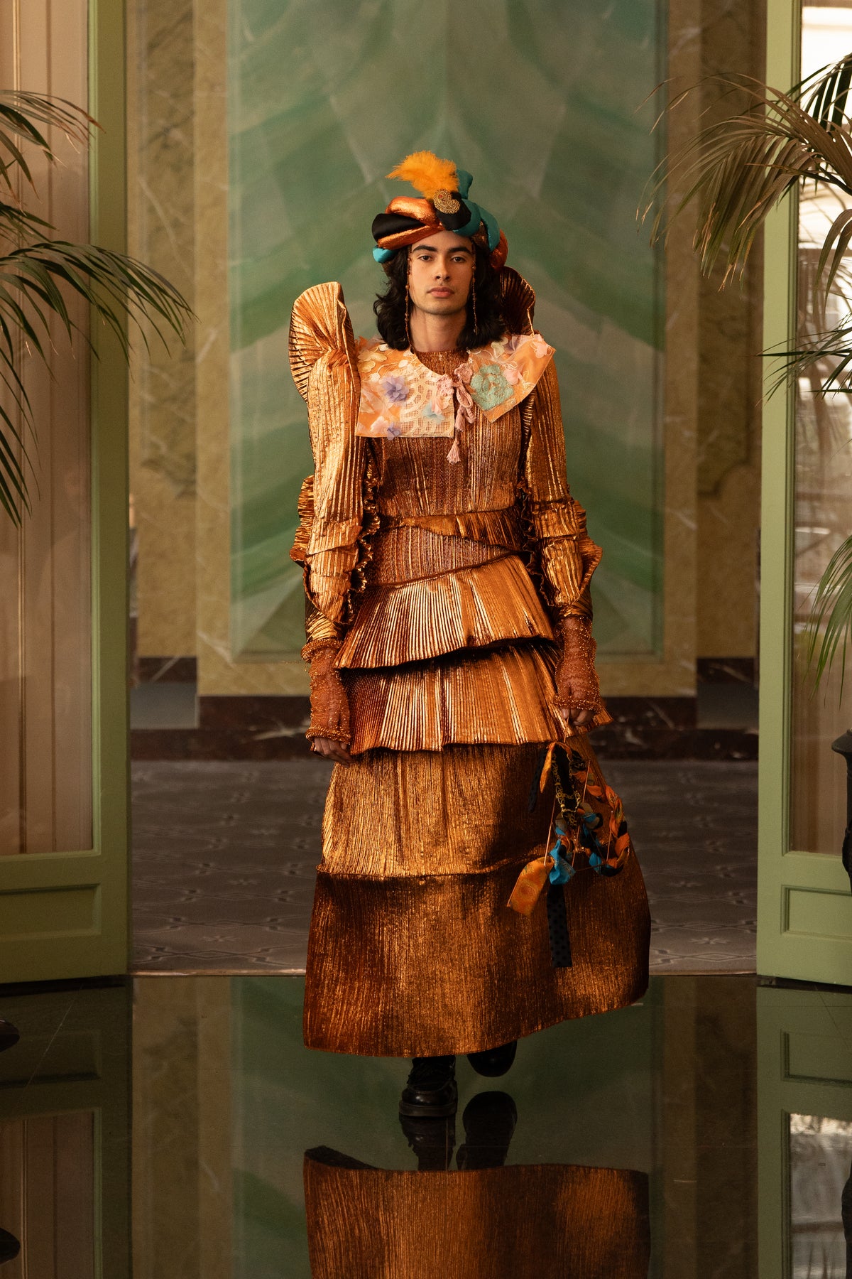Opera copper glamour