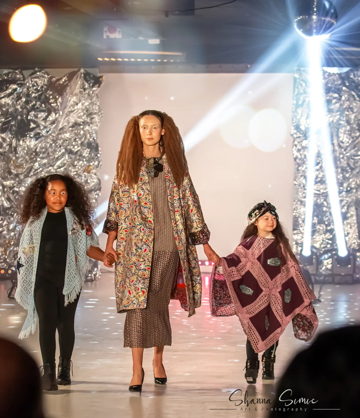 Golden Paisley Coat - PAULINA'S FRIENDS