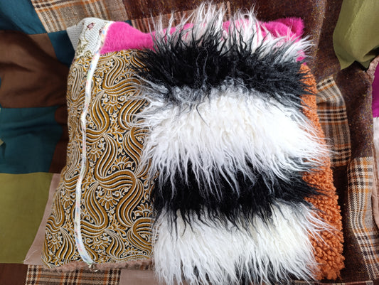 Black and White fluffy pink - PAULINA'S FRIENDS
