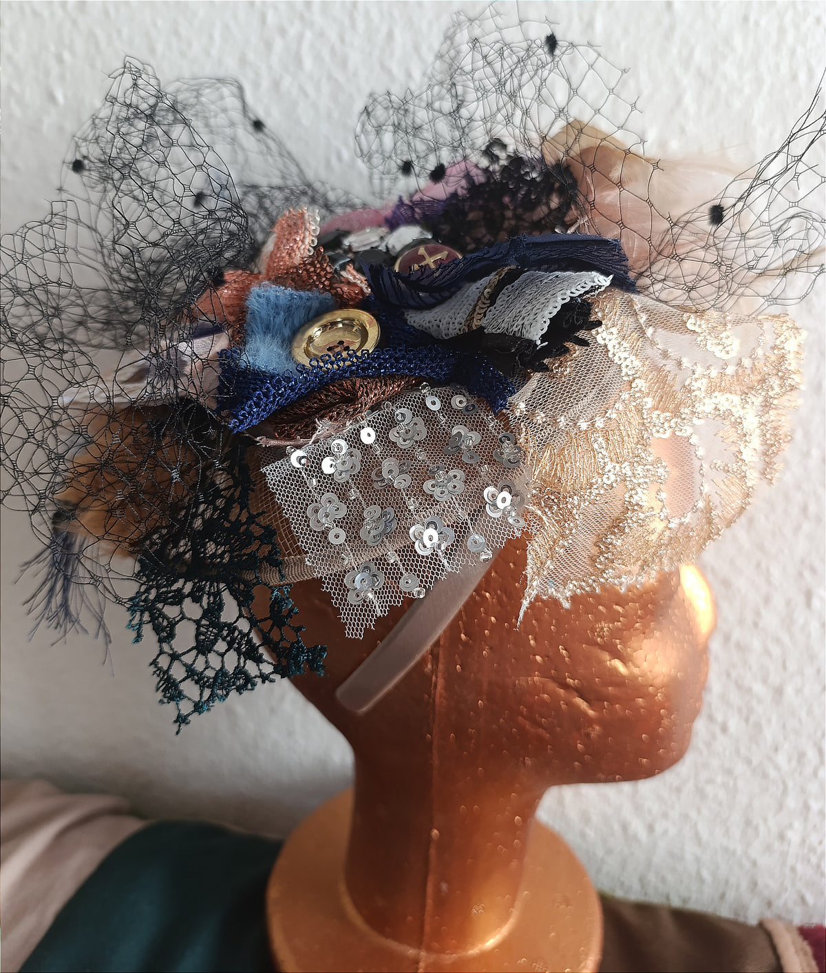Horse racing avantgarde hat - PAULINA'S FRIENDS