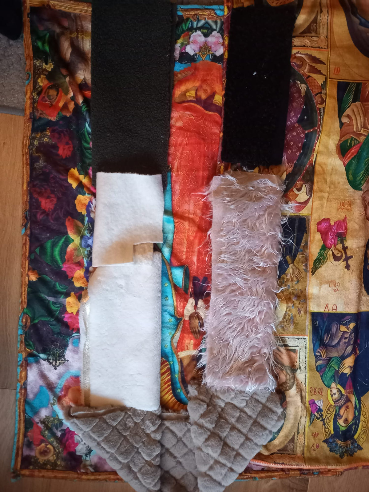 Holy Madonna Kimono - PAULINA'S FRIENDS