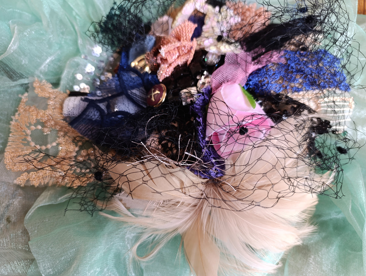 Horse racing avantgarde hat - PAULINA'S FRIENDS